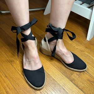 Tommy Hilfiger black sandal espadrilles sz 9.5 M